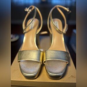 Champagne Gold Steve Madden platform heels